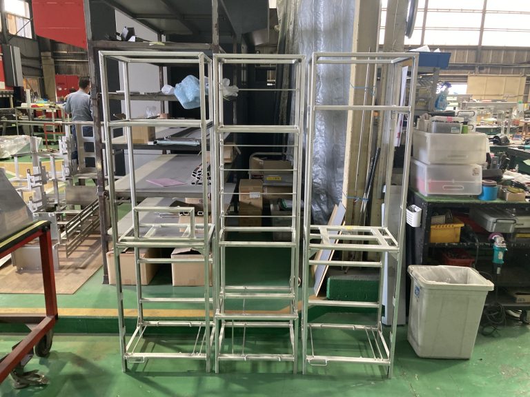 機器箱　骨組み