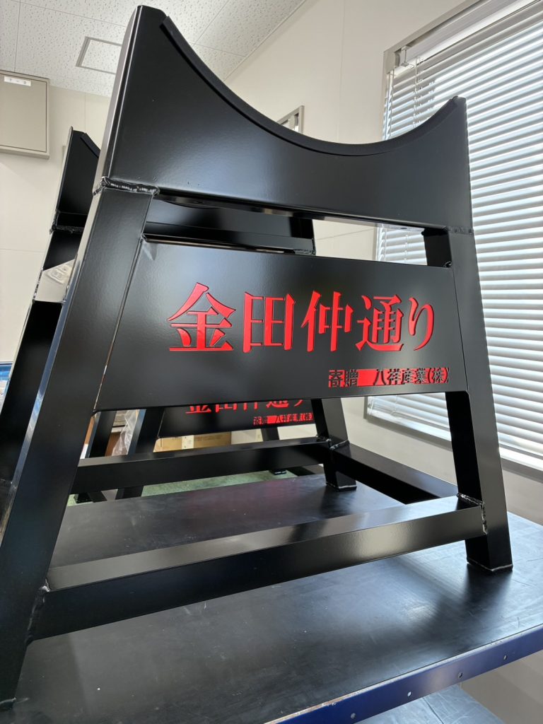 祇園太鼓の太鼓台を制作
