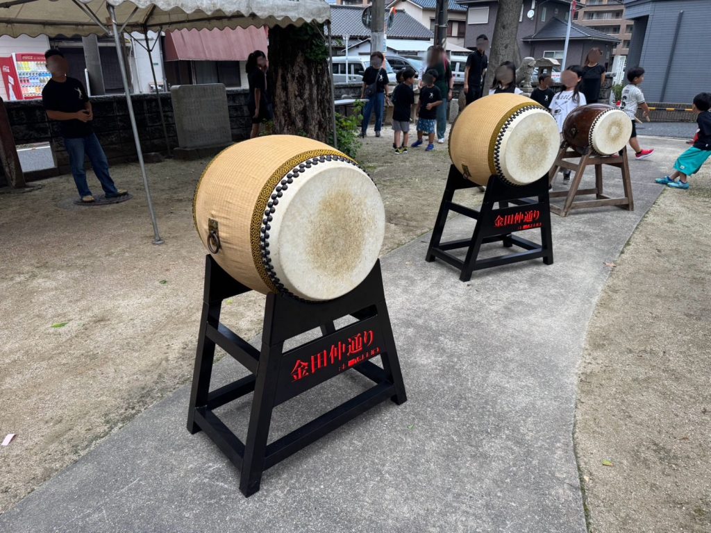 祇園太鼓の太鼓台を制作